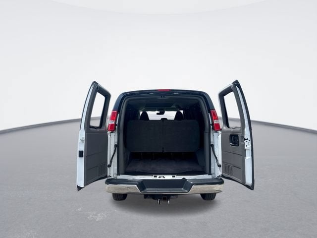 2019 Chevrolet Express Passenger 3500 LT