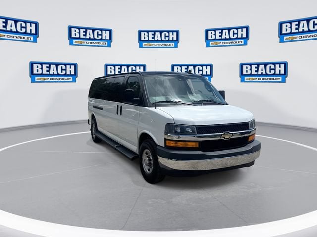 2019 Chevrolet Express Passenger 3500 LT