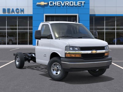 2025 Chevrolet Express Cutaway 3500 1WT