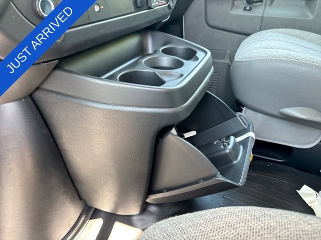 2026 Chevrolet Express Cutaway 3500 1WT