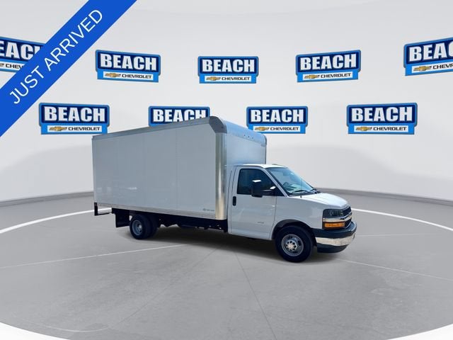 2026 Chevrolet Express Cutaway 3500 1WT