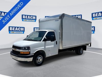 2026 Chevrolet Express Cutaway 3500 1WT
