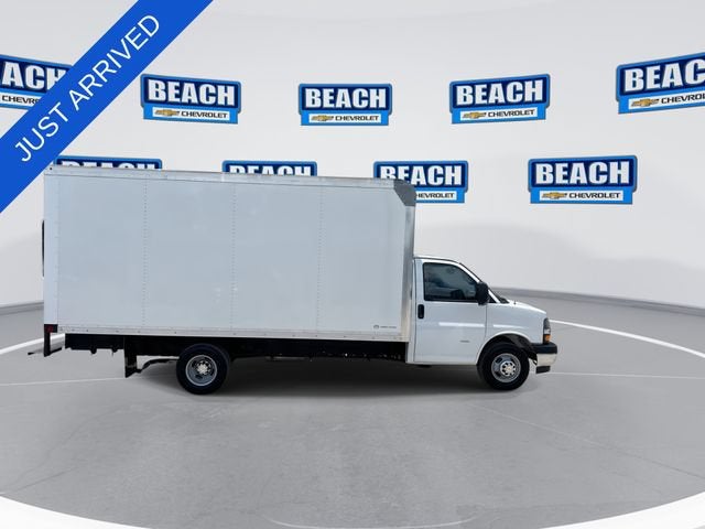 2026 Chevrolet Express Cutaway 3500 1WT