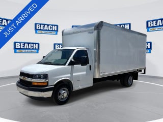 2026 Chevrolet Express Cutaway 3500 1WT