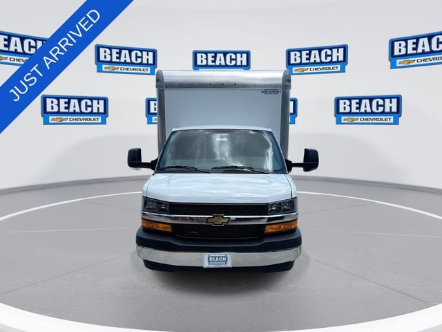 2026 Chevrolet Express Cutaway 4500 2WT