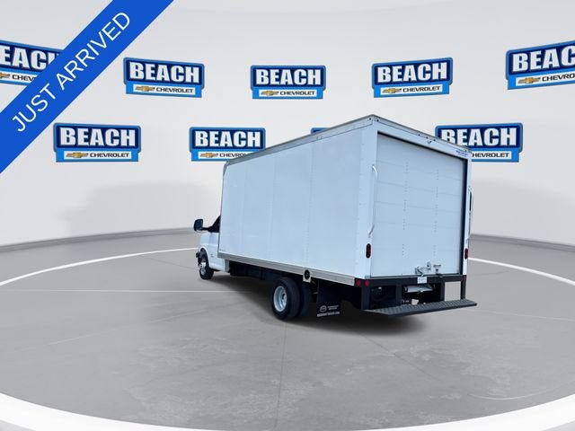 2026 Chevrolet Express Cutaway 4500 2WT
