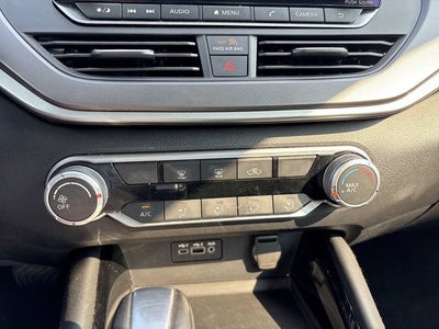 2025 Nissan Altima SR
