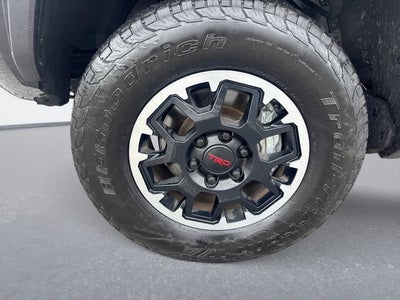 2024 Toyota Tacoma 4WD SR5