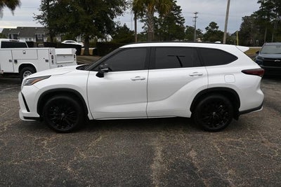 2024 Toyota Highlander LE