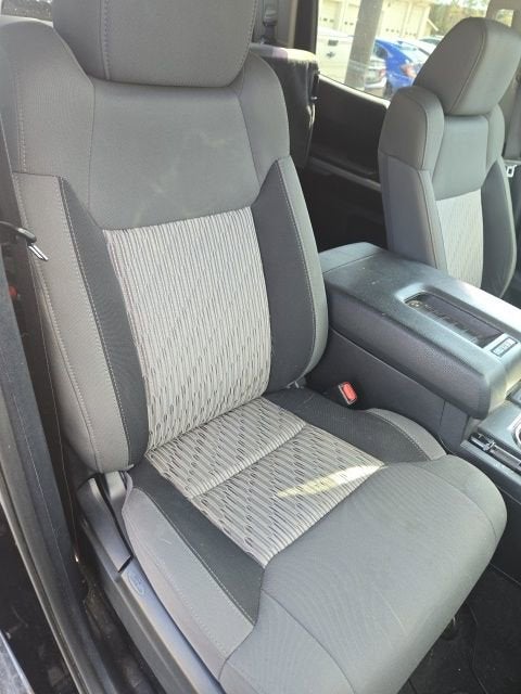 2015 Toyota Tundra 4WD Truck SR5