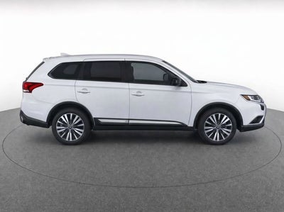 2020 Mitsubishi Outlander ES