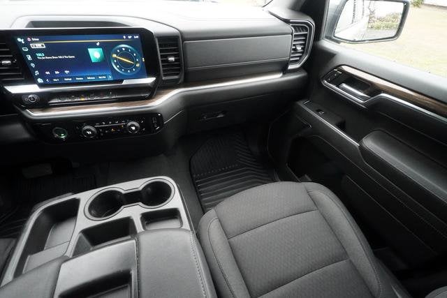 2022 Chevrolet Silverado 1500 LT (2FL)