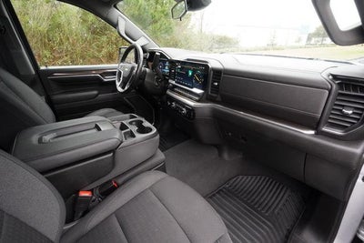 2022 Chevrolet Silverado 1500 LT (2FL)