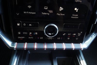 2024 GMC Acadia AT4