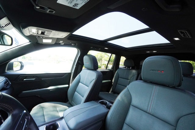 2024 GMC Acadia AT4