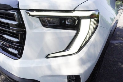 2024 GMC Acadia AT4