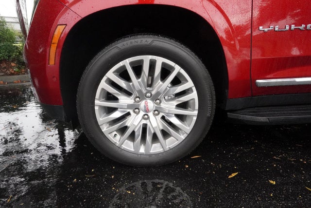 2025 GMC Yukon Elevation