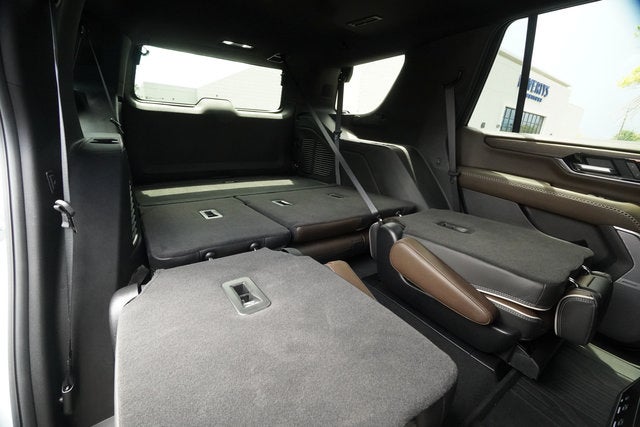 2025 GMC Yukon Denali Ultimate