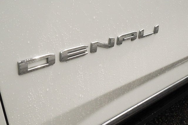 2025 GMC Yukon Denali Ultimate