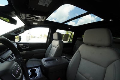 2024 GMC Yukon XL SLT