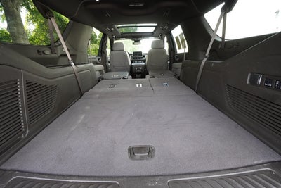 2024 GMC Yukon XL SLT