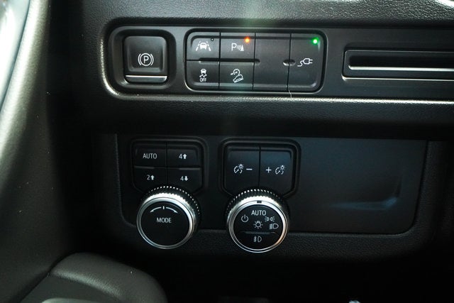 2021 GMC Yukon XL AT4
