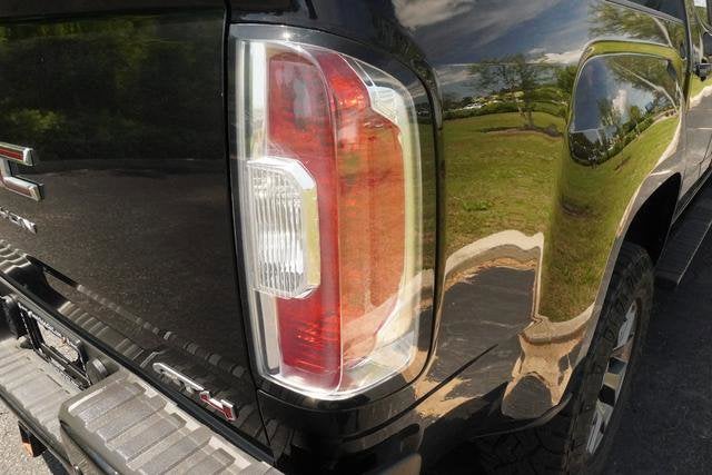 2021 GMC Canyon 4WD AT4 w/Leather