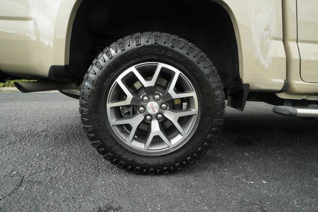 2022 GMC Canyon AT4 - Leather