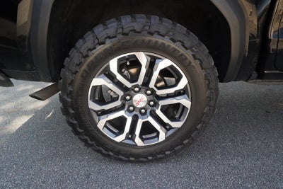 2024 GMC Canyon AT4