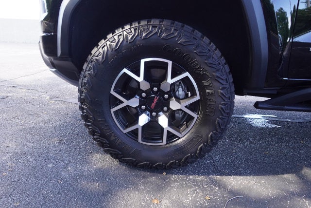 2024 GMC Canyon AT4X