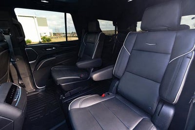 2023 Cadillac Escalade Sport