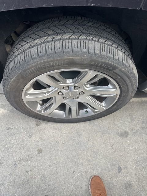 2016 Cadillac Escalade Luxury Collection