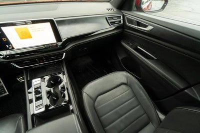 2024 Volkswagen Atlas Cross Sport 2.0T SEL R-Line