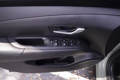 2023 Hyundai Santa Cruz SE