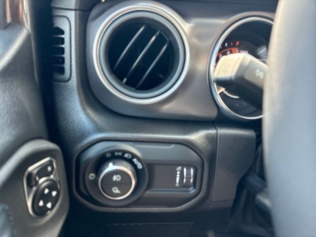 2023 Jeep Gladiator Willys