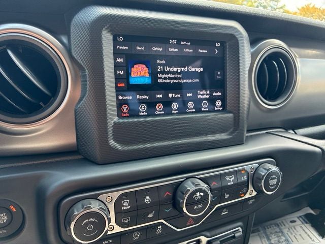 2023 Jeep Gladiator Willys