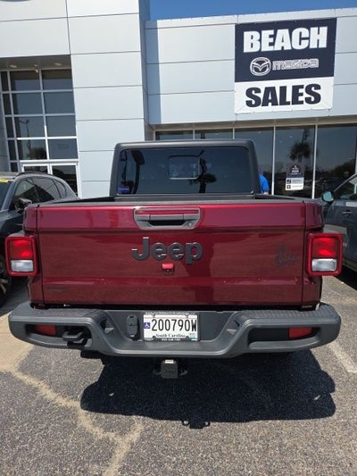 2022 Jeep Gladiator Willys