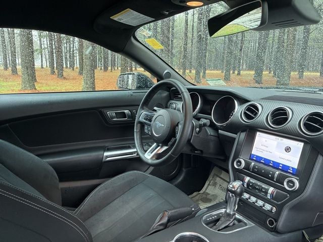 2021 Ford Mustang EcoBoost