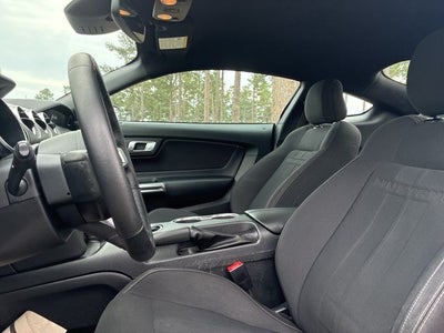 2022 Ford Mustang EcoBoost