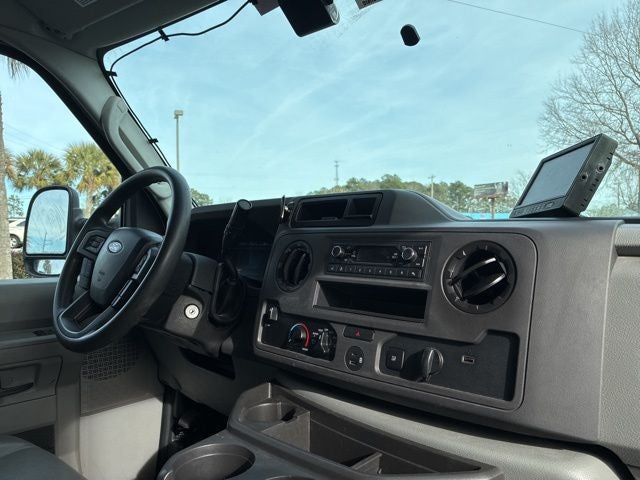 2021 Ford E-350SD Base Cutaway