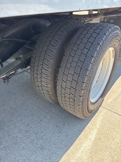 2024 Ford E-350SD Base Cutaway