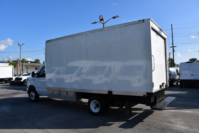 2023 Ford E-450SD Base DRW