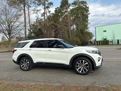 2023 Ford Explorer ST-Line