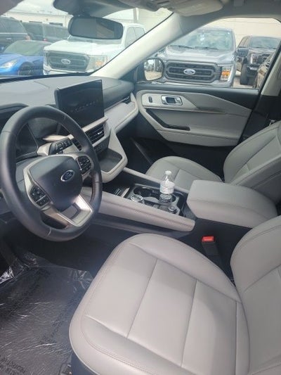 2025 Ford Explorer Active