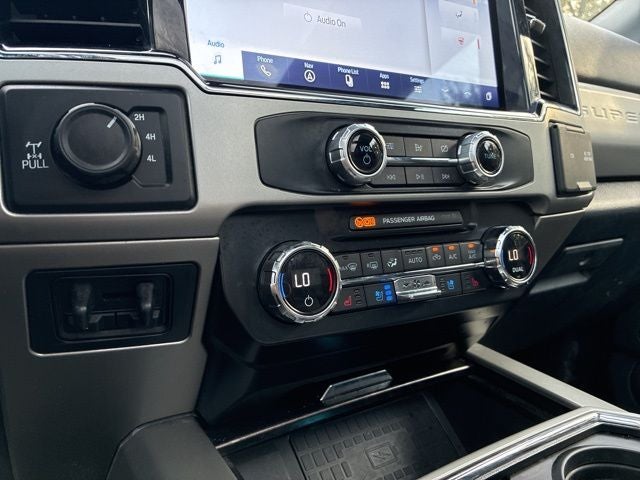 2022 Ford F-350SD Lariat