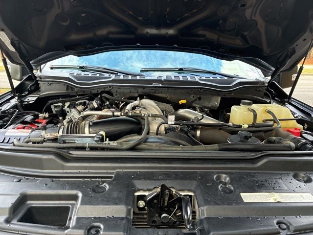 2022 Ford F-350SD Lariat DRW