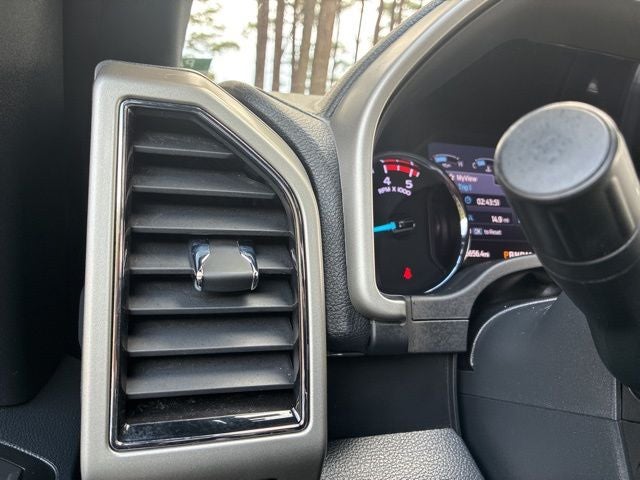 2022 Ford F-350SD Lariat DRW