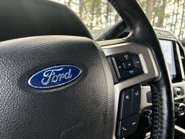 2022 Ford F-350SD Lariat DRW