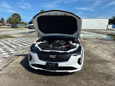2022 Cadillac CT4 Luxury