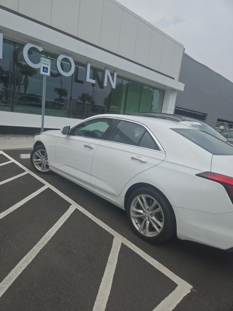 2022 Cadillac CT4 Luxury